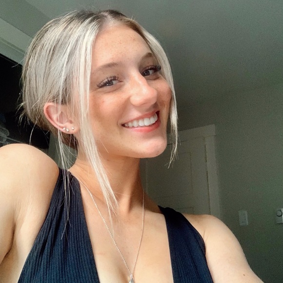 emmagraves1214